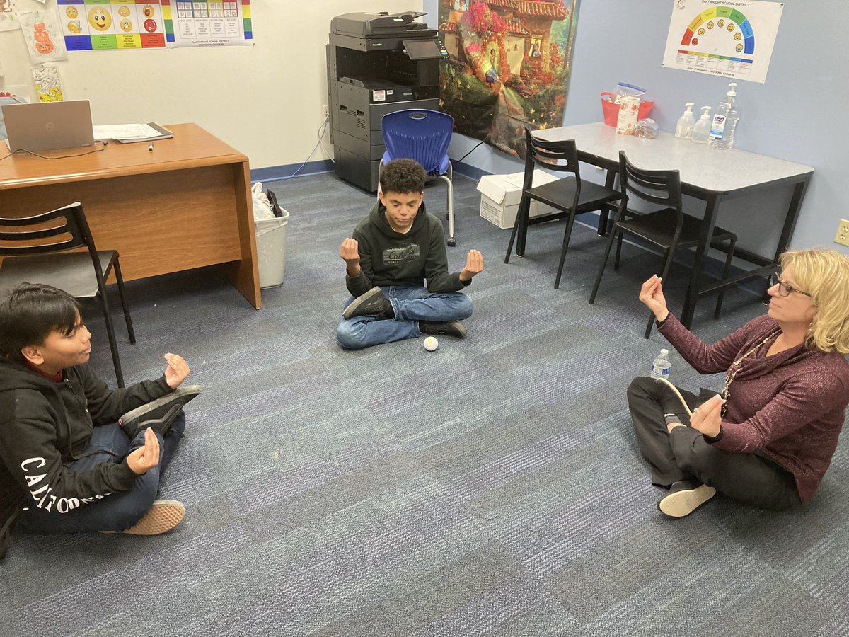 ASGcsd83's tweet photo. Sometimes a little meditation goes a long way! Our AP takes time to recenter with our 7th graders! https://t.co/lgISZgPRLj