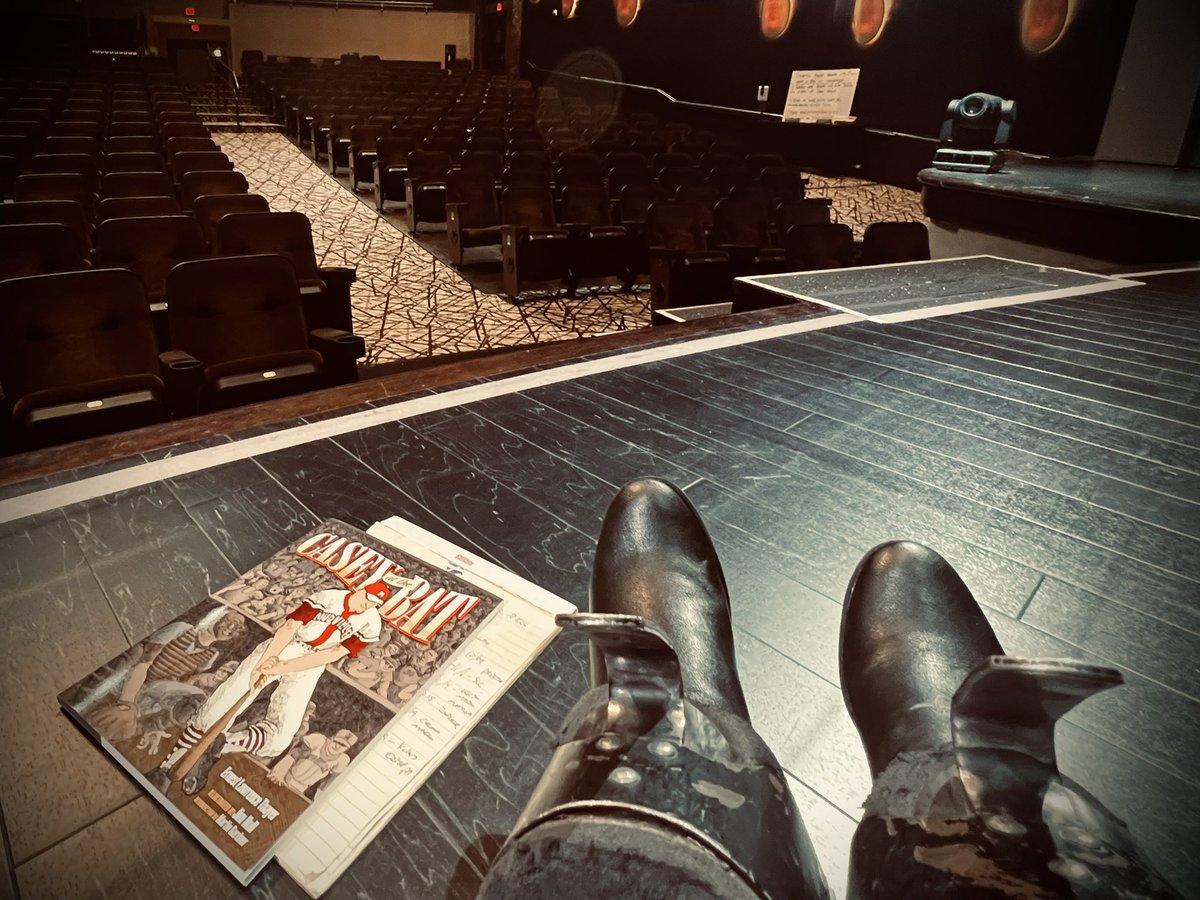 JessicaJaneMagi's tweet photo. I love my job. โค๏ธ #CaseyattheBat #pennandteller #thefoolers #foolerslive @MillsEntertain https://t.co/dfETmu5t6V