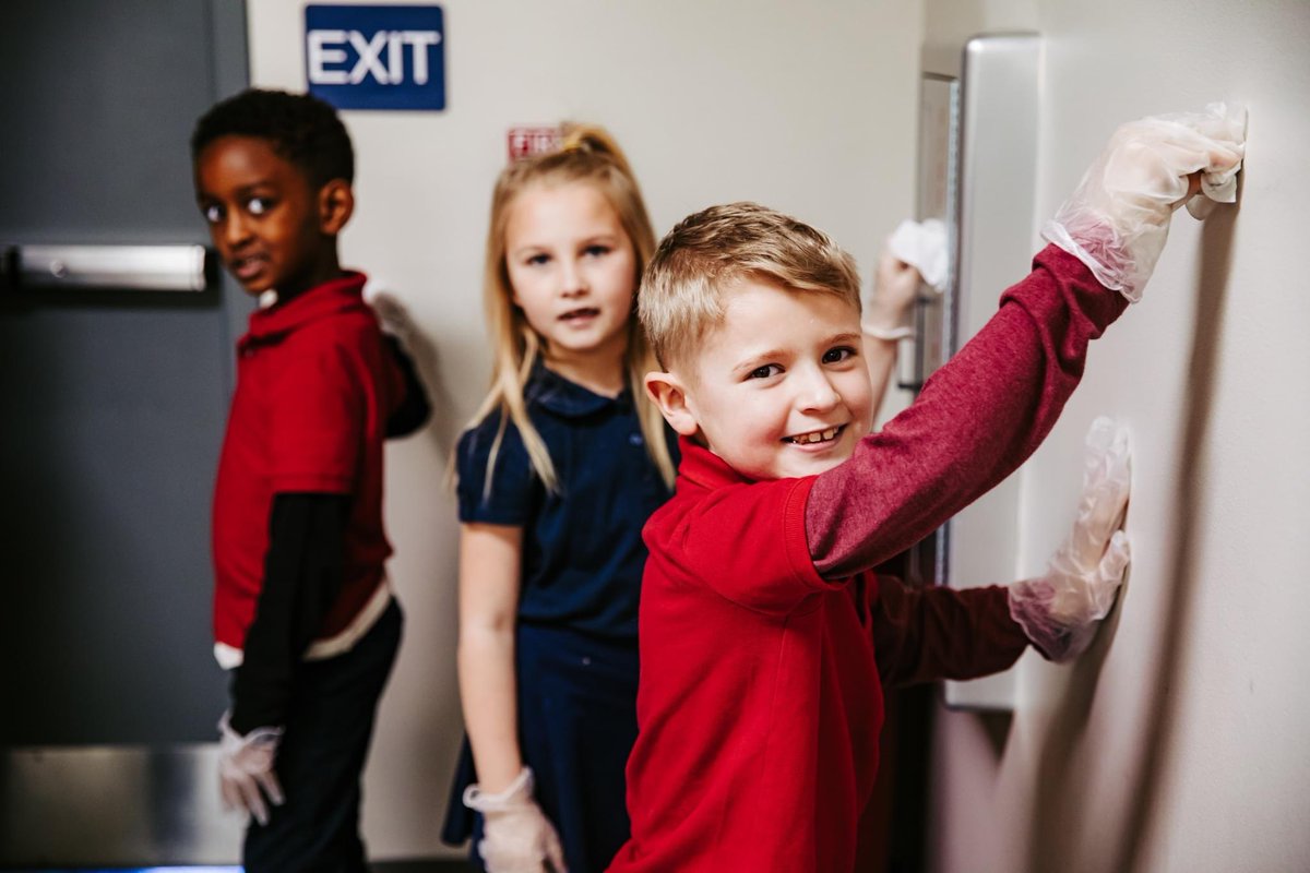 lcs_denver's tweet photo. In celebration of the 100th Day of School, our K students are feeling 100 Days BRIGHTER, wearing fluorescent colors & being greeted by a super-glowing classrooom! Our 2nd grade students completed 100 minutes of service & used 100 objects for STEM activities.
#LCSSTEM #LCSservice https://t.co/QKHMulJhdu