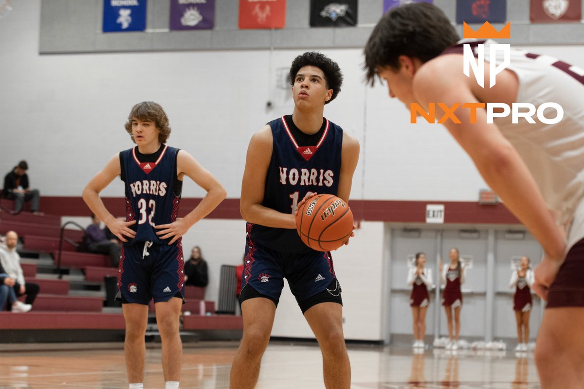 NXTPROMidwest's tweet photo. 🚨FINAL SCORE🚨

@WaverlyBball: 42
@TitanHoops160: 57

Norris got after it on the defensive end with high hands on shooters while locking down the interior. Late game free throws sealed the game as they ran a patient offense that required fouling.

#NXTPRO https://t.co/MCd7xFxWkc