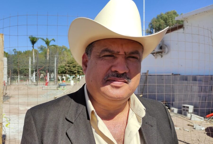 MesaCancun's tweet photo. El invitado de este miércoles 25 de enero es el Alcalde de Bácum, Serge Enríquez Tolano quien expondrá el tema relativo a las condiciones en que se encuentra la Etnia Yaqui en esa región y los avances que registra el proyecto de sustentabilidad de la Nación Yaqui. @EnriquezTolano https://t.co/jXwOomnG17