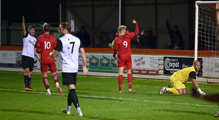 Kyle Onyon tweet media