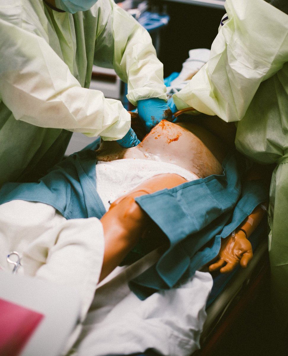 TheResusCourse's tweet image. Resuscitative hysterotomy day of course @hanawiemer teaching lots of pearls. Inspiration from @EmICUcanada excellent talks @DalEMCanada #emergencymedicine #FOAMed #FOAMcc