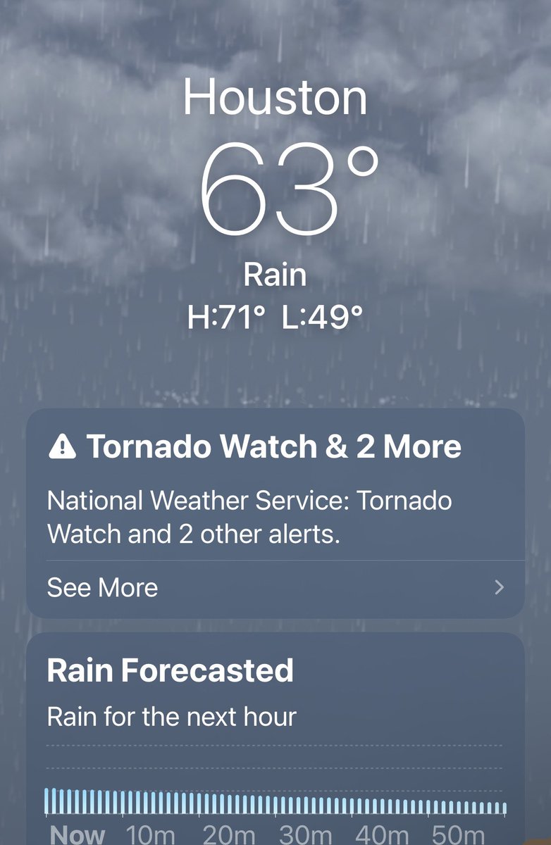 KelbieLewis1's tweet photo. Severe weather is Harris County this afternoon. A Tornado was spotted on the ground in South East Harris County. Tornado warnings issued until 6pm. https://t.co/tZ0T8NHJdO
