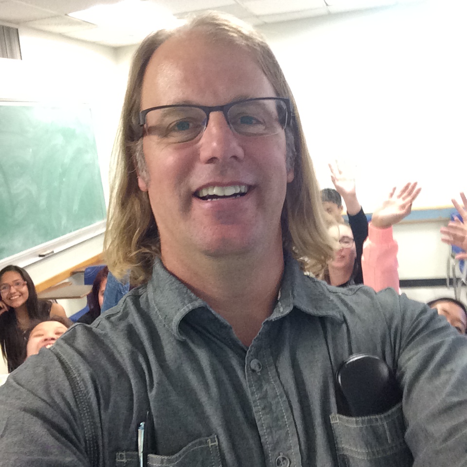 HumansofUCSB's tweet image. 𝐂𝐡𝐫𝐢𝐬 𝐃𝐞𝐚𝐧
𝐋𝐞𝐜𝐭𝐮𝐫𝐞𝐫 𝐢𝐧 𝐭𝐡𝐞 𝐖𝐫𝐢𝐭𝐢𝐧𝐠 𝐏𝐫𝐨𝐠𝐫𝐚𝐦

"Nearly 30 years ago, I first saw the campus of UCSB. My mom had suggested that we stop in several places where I could pursue a teaching degree..."
#UCSB #UCSBfaculty