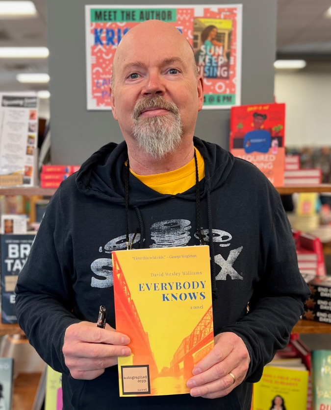 damnshortstory's tweet image. Signed copies of my novel EVERYBODY KNOWS are available @novelmemphis. Stop by, call or order online. novelmemphis.com/book/978173751… #readlocal #shoplocal #everybodyknowsnovel #novelmemphis #jacklegpress #memphisfiction #southernfiction #speculativefiction #staxhoodie #memphis