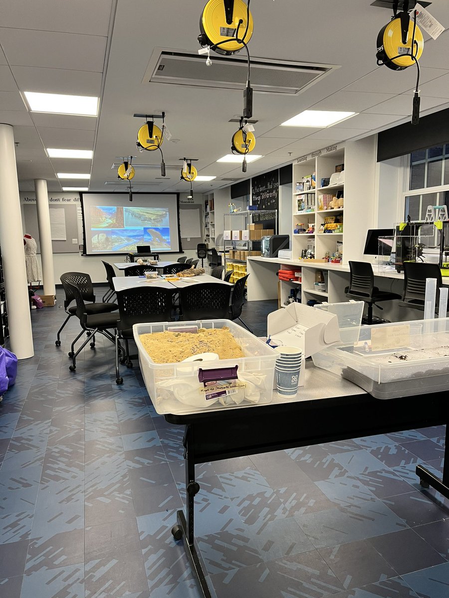 CoeMrspeck's tweet photo. Dr. Rutt, with the help of @UMWCOE EDUC 303 students and EIR Sandra Kelish, ran a hands on science activity today for our 5th grade guests from @HartwoodES https://t.co/Jhj30YHVtq