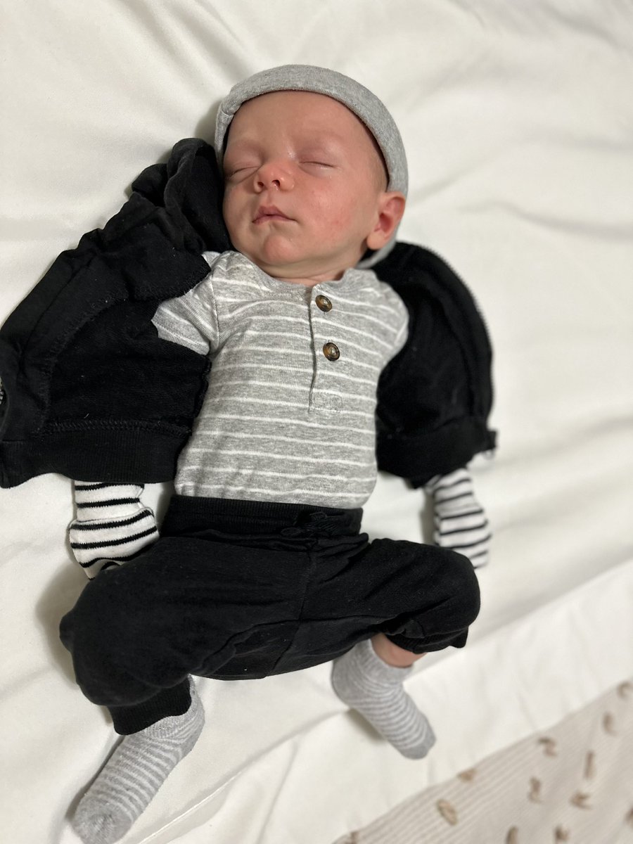 CarloMoss's tweet photo. Every time I get to hold him close to me, every time his beautiful eyes light up in my direction, and every time he smiles at me, it’s like wrapping up every Christmas, every birthday, and every Rams Super Bowl, multiplying it by a 100, and dropping it directly into my heart… https://t.co/ZCMbjxb8zF