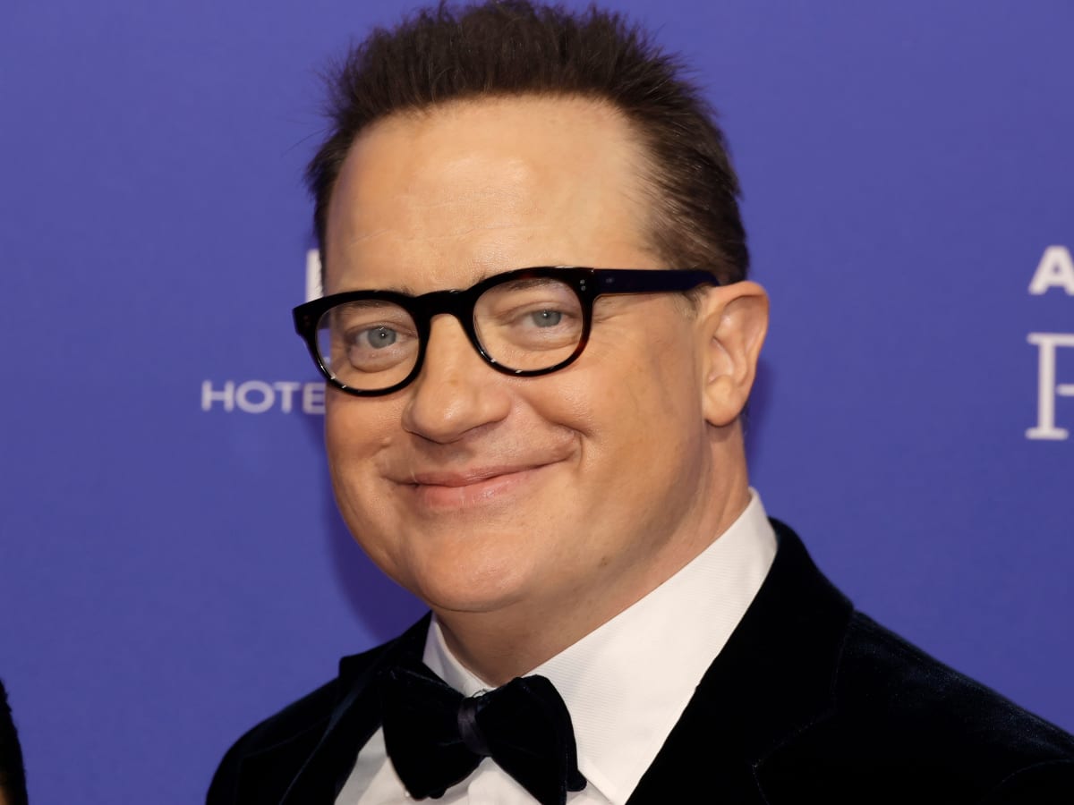 2coolcornflower's tweet photo. I was screaming like a baby when I've found out about Brendan Fraser's Oscar nomination.I'm so happy for him.I'm sure he will win the Oscar.I'll get drunk when he gets a well-deserved award🤩
I love that man so much💗
He is my inspiration🤗
#OscarNominations2023 
#BrendanFraser https://t.co/4vh6WK7E2a