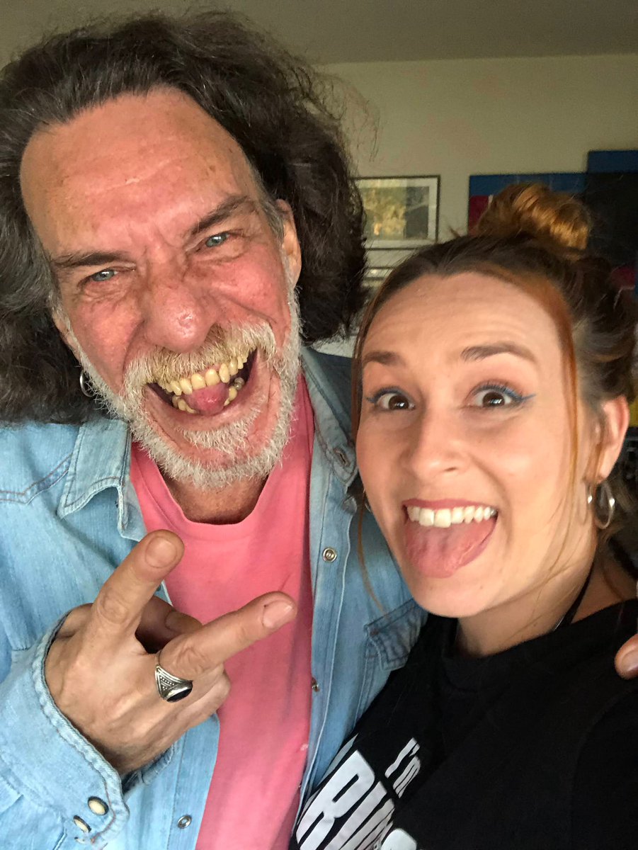 luizacaspary's tweet photo. Parabéns, Joel 💙
Sim, hoje é aniversário dele, no insta tá como @lcpersy 

It’s a Joel’s BR Birthday ✨

Amo esse cara!
🥹

#TheLastOfUs #VoiceActors #dubladores https://t.co/eKfrvPqRVK