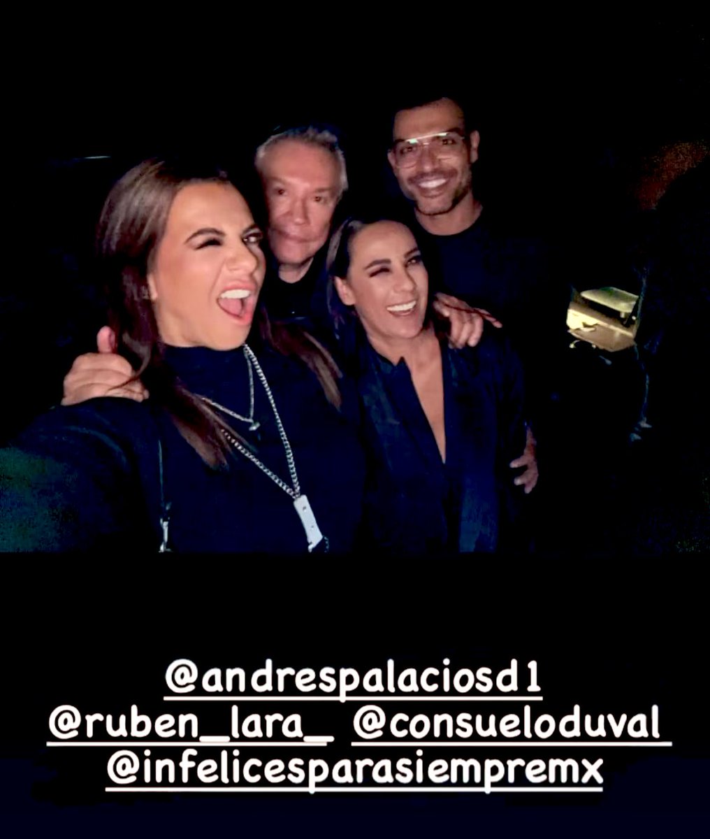 Team_Palacios1's tweet photo. @andrespalacios1 Siempre es muy bonito verte @andrespalacios1 ❤️❤️
#myfavoriteactor #foreveryourfan
IG story @ceci_galliano https://t.co/h0jRAJa1fL
