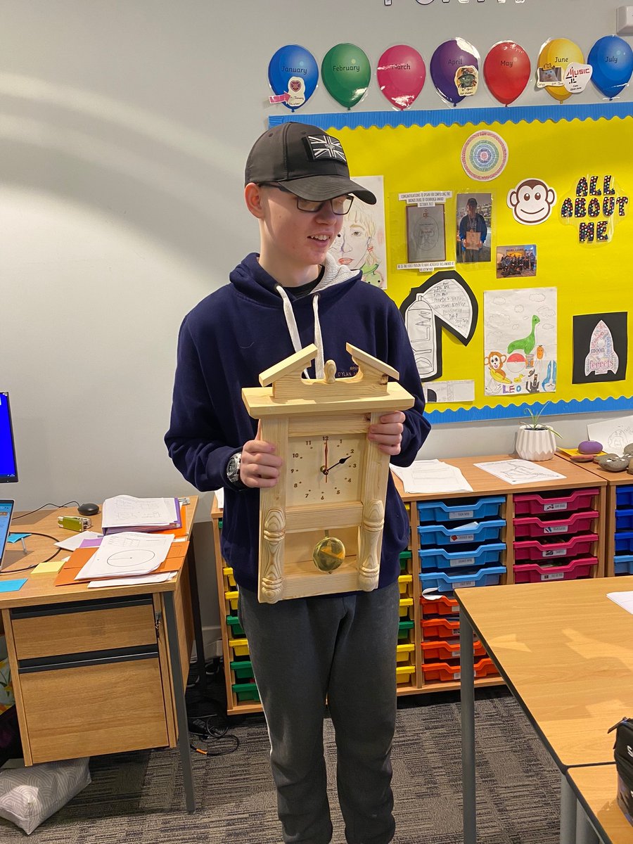 MeadowparkCP's tweet photo. Dylan finished making his phenomenal clock today! We all think it is gorgeous and Dylan is delighted to be able to take it home! @knoxacademy https://t.co/44CYA3Iojb