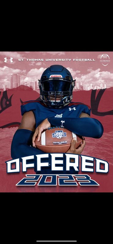 Blessed to receive an offer from St. Thomas university ‼️🙏@_Jerome_Smith @BogieFootball