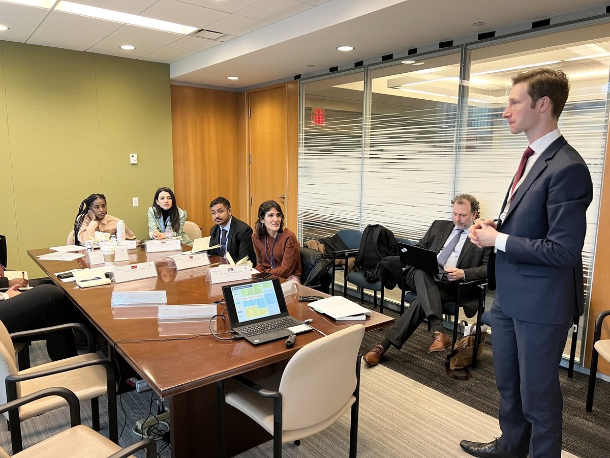 UNITAR_NYO's tweet image. HAPPENING NOW:

Oceans and the Law of the Sea with Dr. Francois Bailet, Dr. Amber Maggio, and Dr. Bart Smit Duijzentkunst from the Division for Ocean Affairs and the Law of the Sea (DOALOS)

#PGAFellowship @UN_PGA