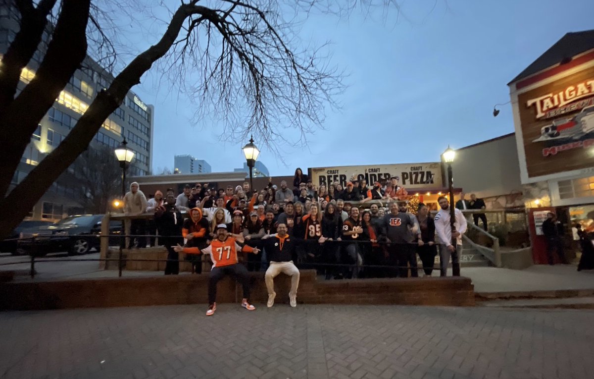 Local12's tweet image. An out-of-state #Bengals fan club has lobbied for a game ball for the brewery where they watch all the games. Now they have one!

#RuleTheJungle #RuleThePlayoffs @TGBMusicRow
bit.ly/3R5UIlz