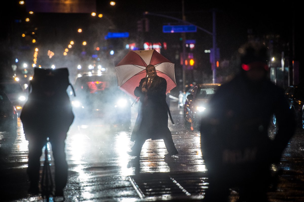 NYCMayorsOffice's tweet photo. Tomorrow's forecast is tricky, NYC.
We expect to see our first snow accumulation in the morning — about half an inch.
BUT, we expect heavy rain to start in the afternoon and then strong winds in the evening.
Prepare for a cold, wet and windy day! Follow @NotifyNYC for updates. https://t.co/4zBw7oSbar