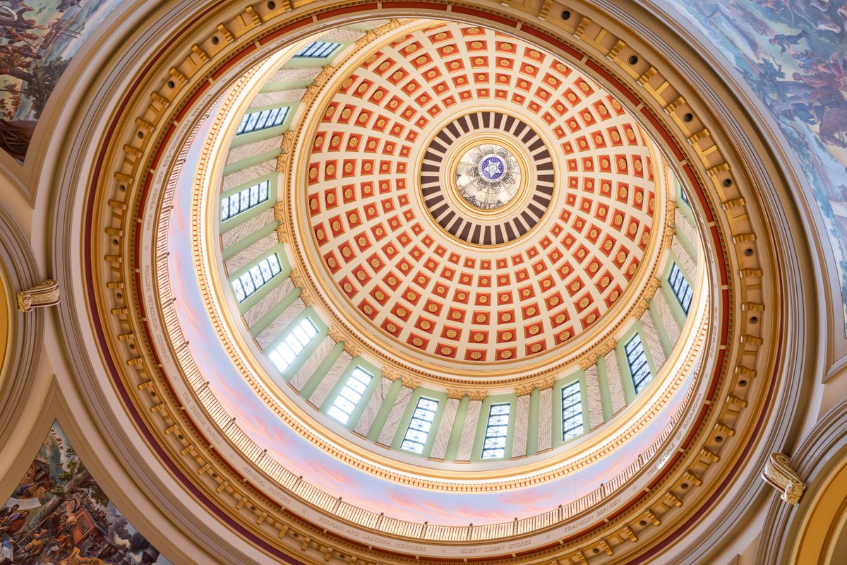 NOTICE: Tours of the Oklahoma State Capitol scheduled for Wednesday, January 25, have been canceled due to inclement weather. arts.ok.gov/tours/ @TravelOK {📸Legislative Service Bureau}