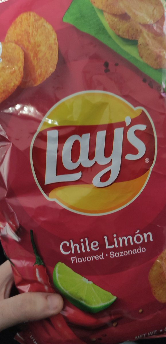 BeGarzaaa's tweet photo. @Papas_Sabritas a finales de los 90s vendían unas papas con este mismo nombre aquí en México. No recuerdo el sabor exacto pero si que eran las que siempre compraba.
Que les pasó? Si la vende Lay's por que ustedes no? Por que casi nunca hay doritos incógnito grandes? https://t.co/1B6W8exvWZ
