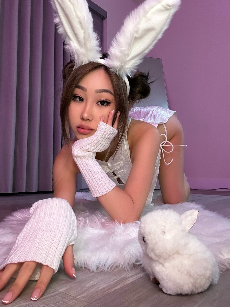 Cute Asian Girls on Twitter: "RT @ahrarei: want a sweet asian chick? i