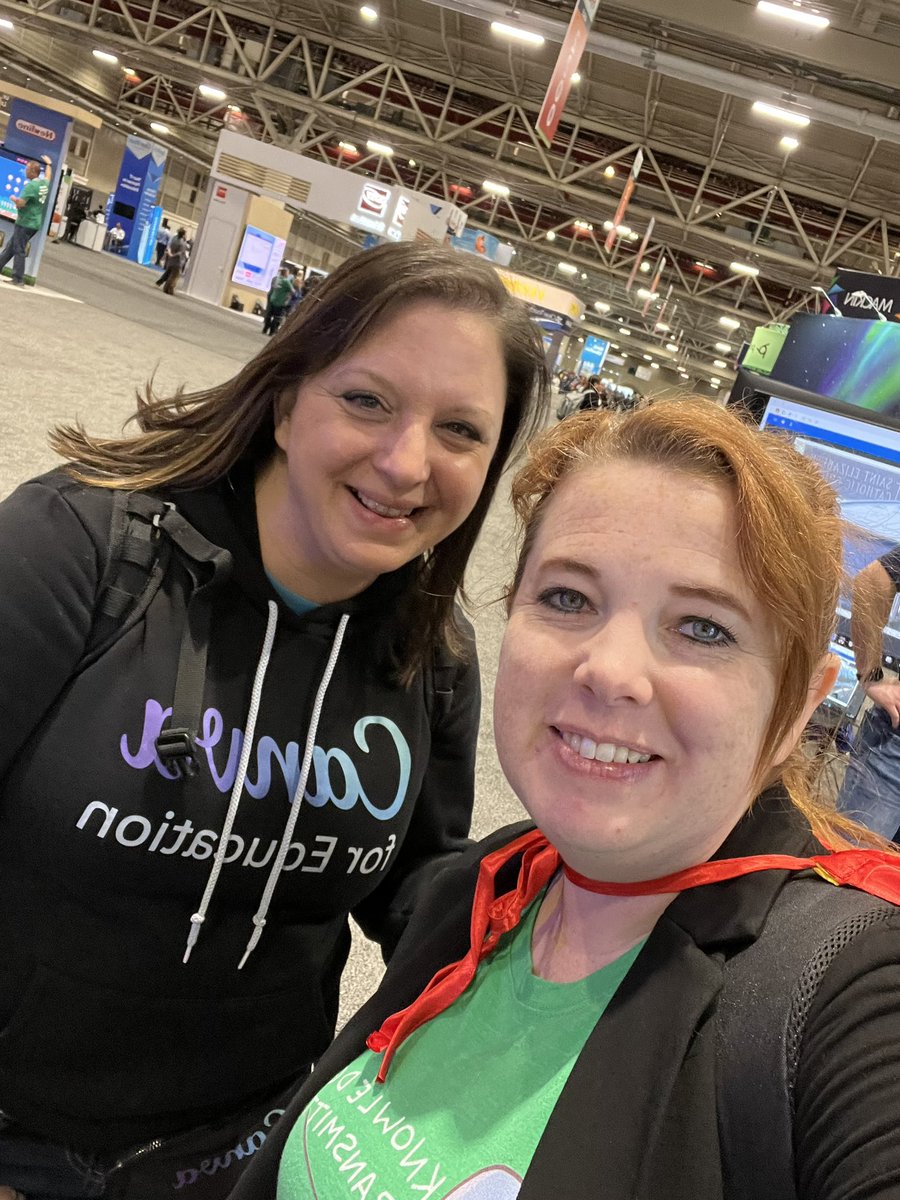 Found a friend at FETC!  <a href="/tntechgal/">Tina Faust</a> the cord is returned! #JCSTechLeads #FETC23