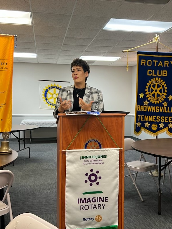 brownsvillecham's tweet photo. Thank you to the Rotary Club of Brownsville, TN and  Andrea Bond Johnson for inviting Chamber Director Monique Merriweather out today to discuss the benefits of having a chamber in the community. https://t.co/9lvjuNi8lv