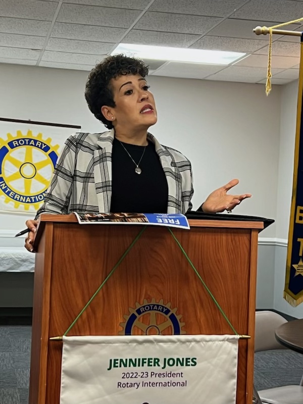 brownsvillecham's tweet photo. Thank you to the Rotary Club of Brownsville, TN and  Andrea Bond Johnson for inviting Chamber Director Monique Merriweather out today to discuss the benefits of having a chamber in the community. https://t.co/9lvjuNi8lv
