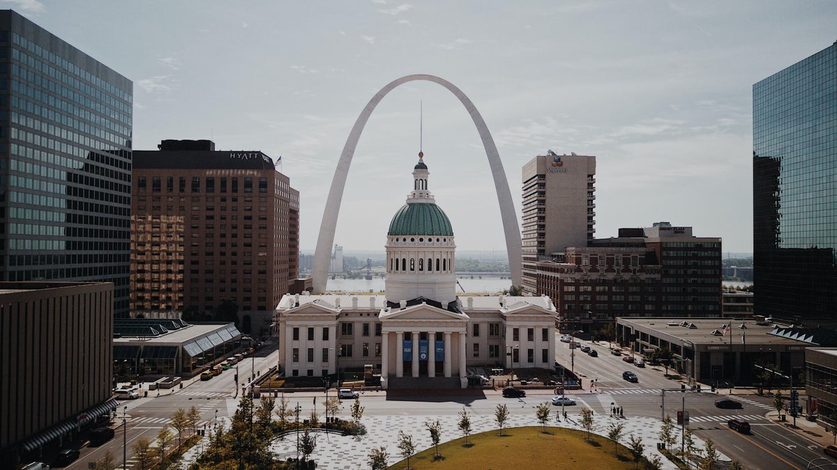 PlaceAholic's tweet photo. 20 Best Places to Live in Missouri https://t.co/vE029dvXdb https://t.co/1tsJqRWsG7