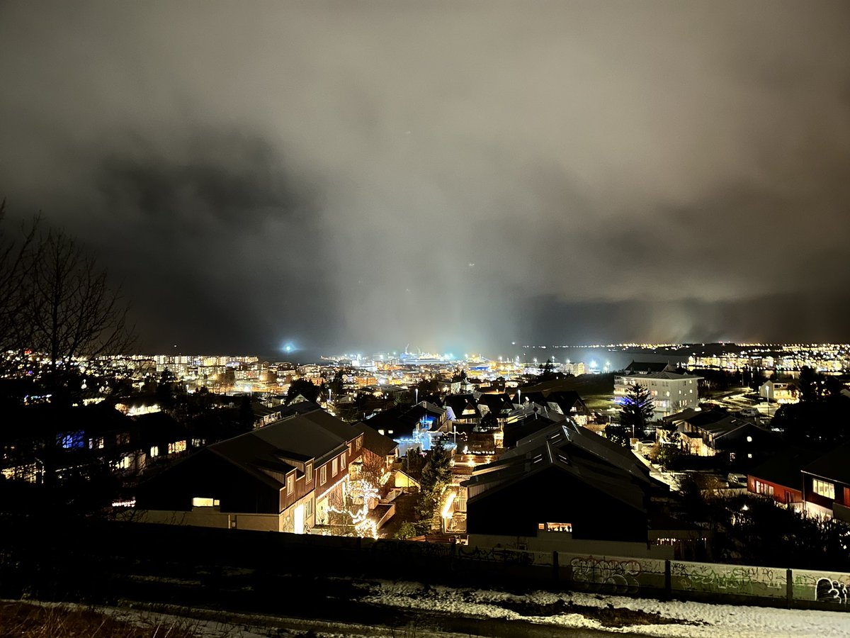 Elska þriðjudaga. Göngutúr í firðinum fagra og <a href="/stevedagskra/">Steve Dagskrá</a> í eyrunum!