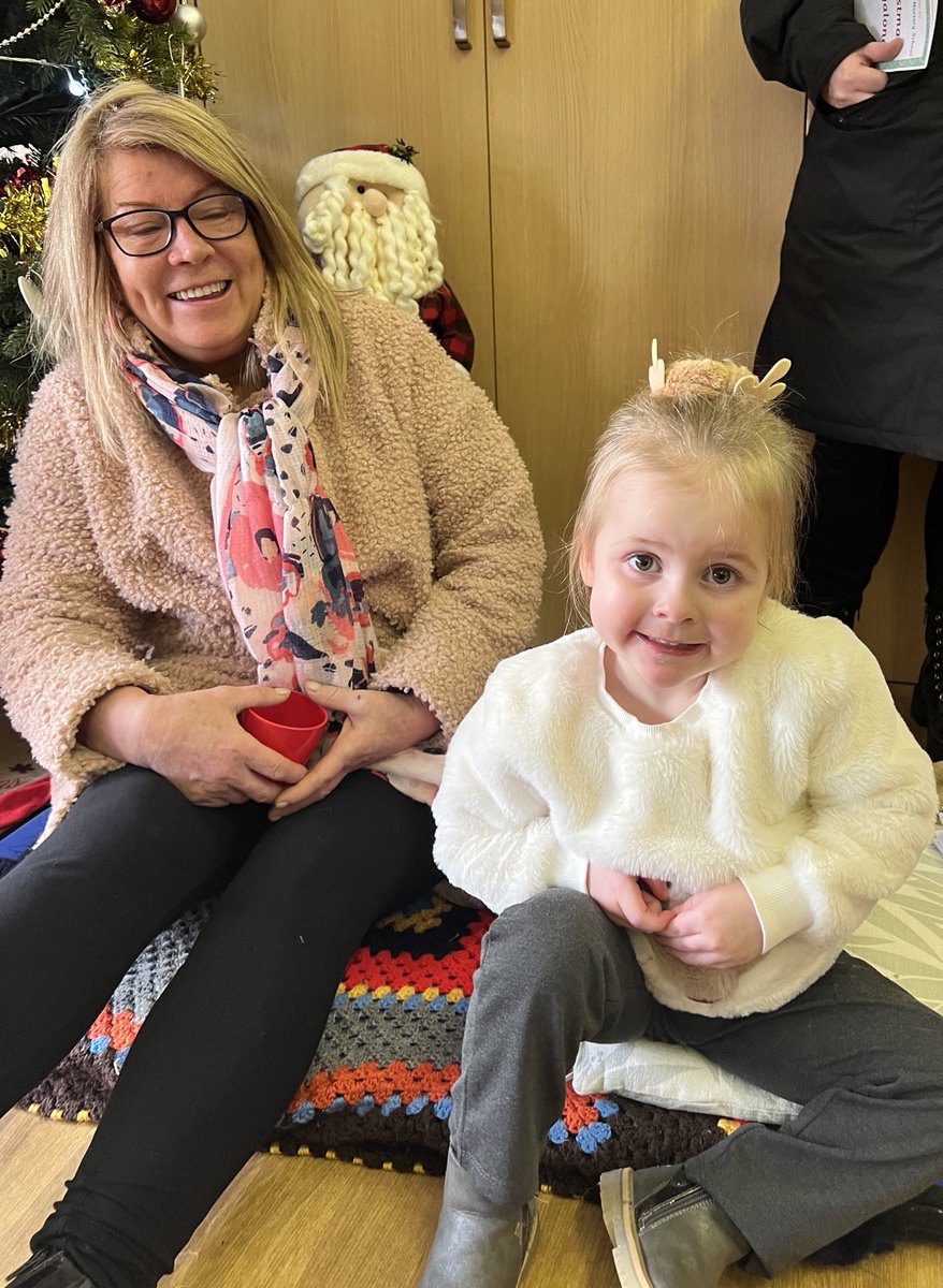 Well done to everyone who joined in our Christmas Singalong. The children were fantastic, especially with their bell ringing and star twinkling. 🌈🎄🤗