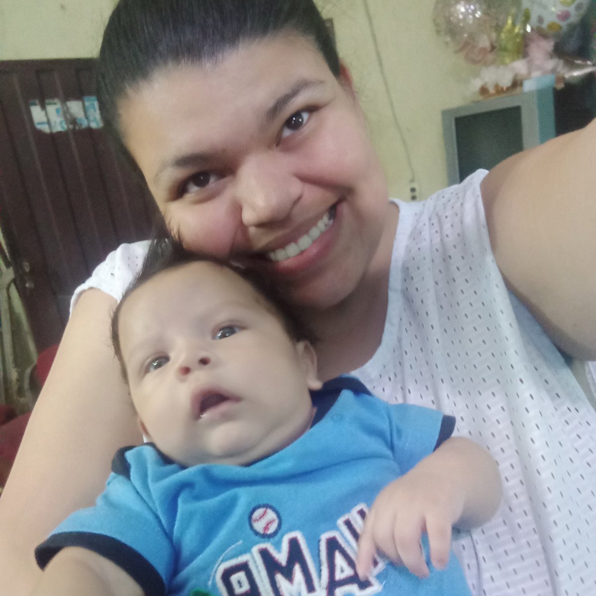 SolangelyGC's tweet photo. #NuevaFotoDePerfil https://t.co/b5dQPVw0nD