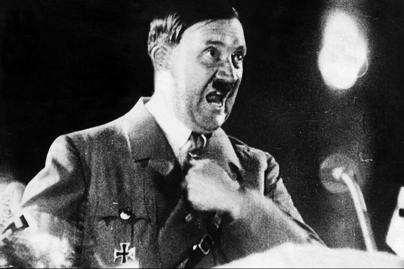 Dario_Madrid_F's tweet photo. ''Hay dos tipos de fascistas: los fascistas y los antifascistas.'' https://t.co/RKVMcdtFwP