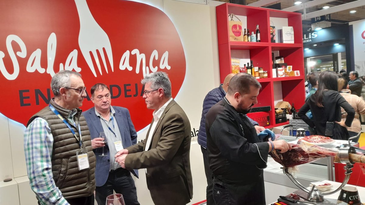 Hoy en <a href="/madridfusion/">madrid fusion</a> hemos acompañado a los hosteleros y productores salmantinos, dejando un magnífico sabor de boca a los que se han acercado por <a href="/salamancacomer/">Salamanca Comérsela</a> y <a href="/Salamancabande/">Salamancaenbandeja</a>.