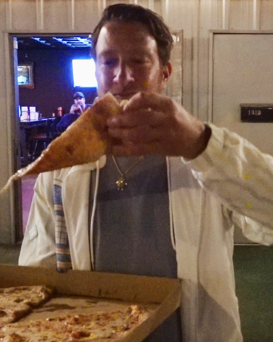Barstool Sports on Twitter "Barstool Pizza Review Midnight Oil