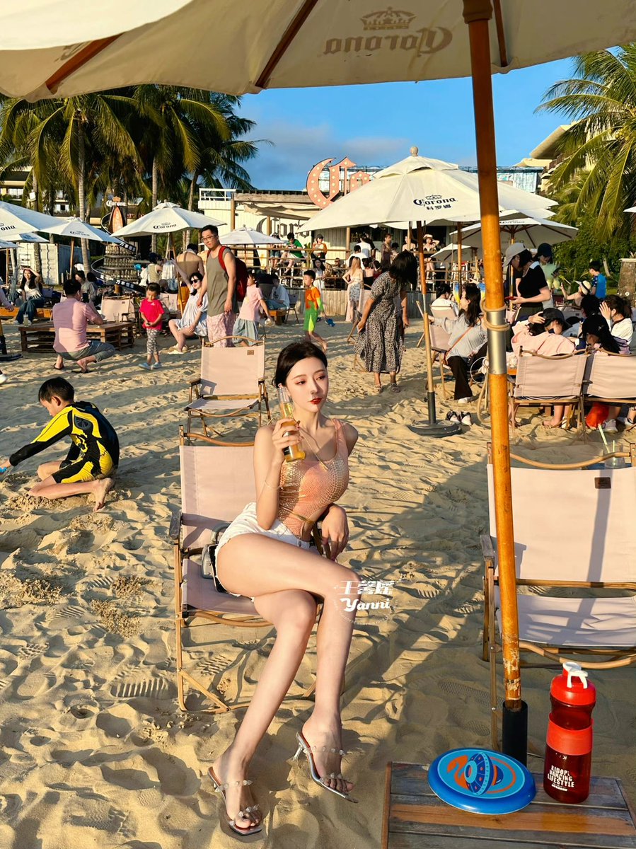 有人看海 有人被爱 有人喝酒喝到现在 https://t.co/pv7CBeGux0