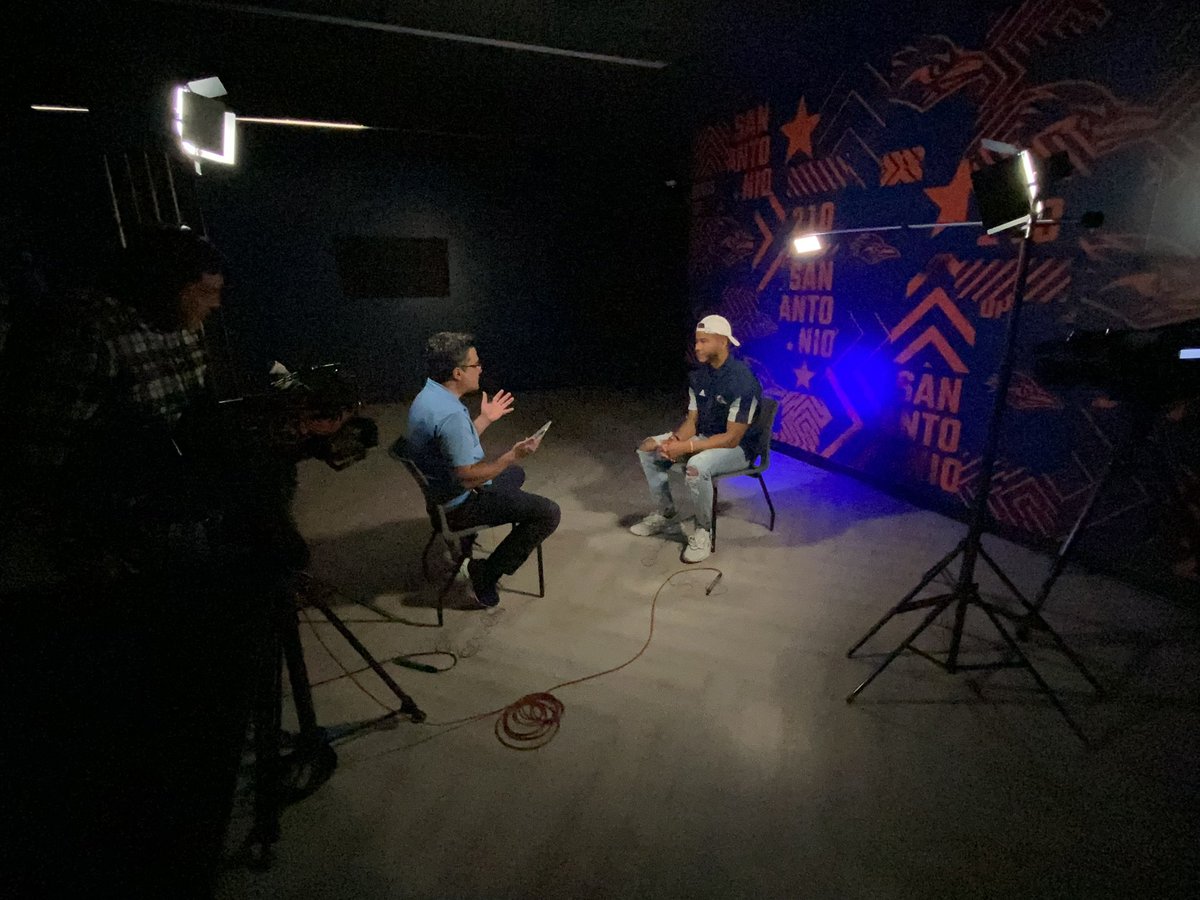 Larry Ramirez (@lram2) on Twitter photo Had a fun & entertaining interview w/ <a href="/thefrankharris/">Frank Harris</a> today. We chatted about engagement, family, friends, tv shows, food, NIL & football.
Things took a funny turn when we talked about steak. Interview coming soon on @InstantReplaySA
(📷 via <a href="/adamthephotog/">adamthephotog</a>) <a href="/UTSAFTBL/">UTSA Football 🏈</a> #BirdsUp Had a fun & entertaining interview w/ <a href="/thefrankharris/">Frank Harris</a> today. We chatted about engagement, family, friends, tv shows, food, NIL & football.
Things took a funny turn when we talked about steak. Interview coming soon on @InstantReplaySA
(📷 via <a href="/adamthephotog/">adamthephotog</a>) <a href="/UTSAFTBL/">UTSA Football 🏈</a> #BirdsUp
