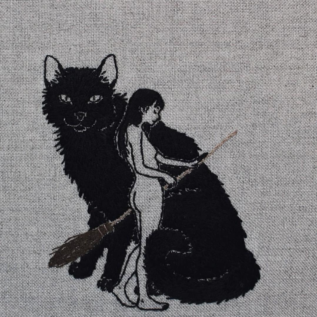 Letícia tweet media