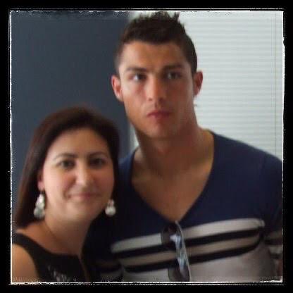 Raamsyyy's tweet photo. Ni mujeres ni pollas los dos amores de mi vida mi madre y el bicho 😍 https://t.co/uBy0YF6PC0