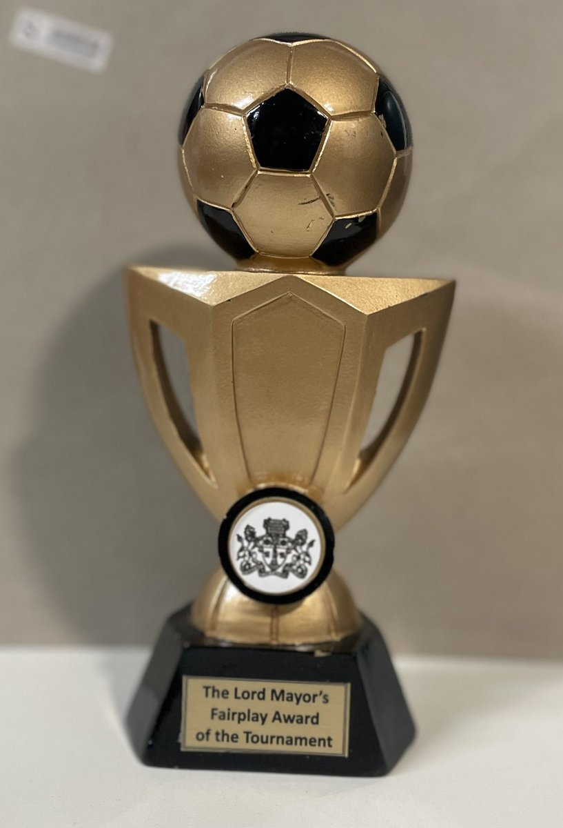 protouchsa's tweet photo. Thank you so much to @londontrophy for sourcing and supplying these amazing awards 😍at cost effective price. The awards 🏆 were received very well amongst all the teams. See you very soon for the next project @LM_Westminster | @YoungWestminstr | @CityWestminster https://t.co/jtzWBzM8mz
