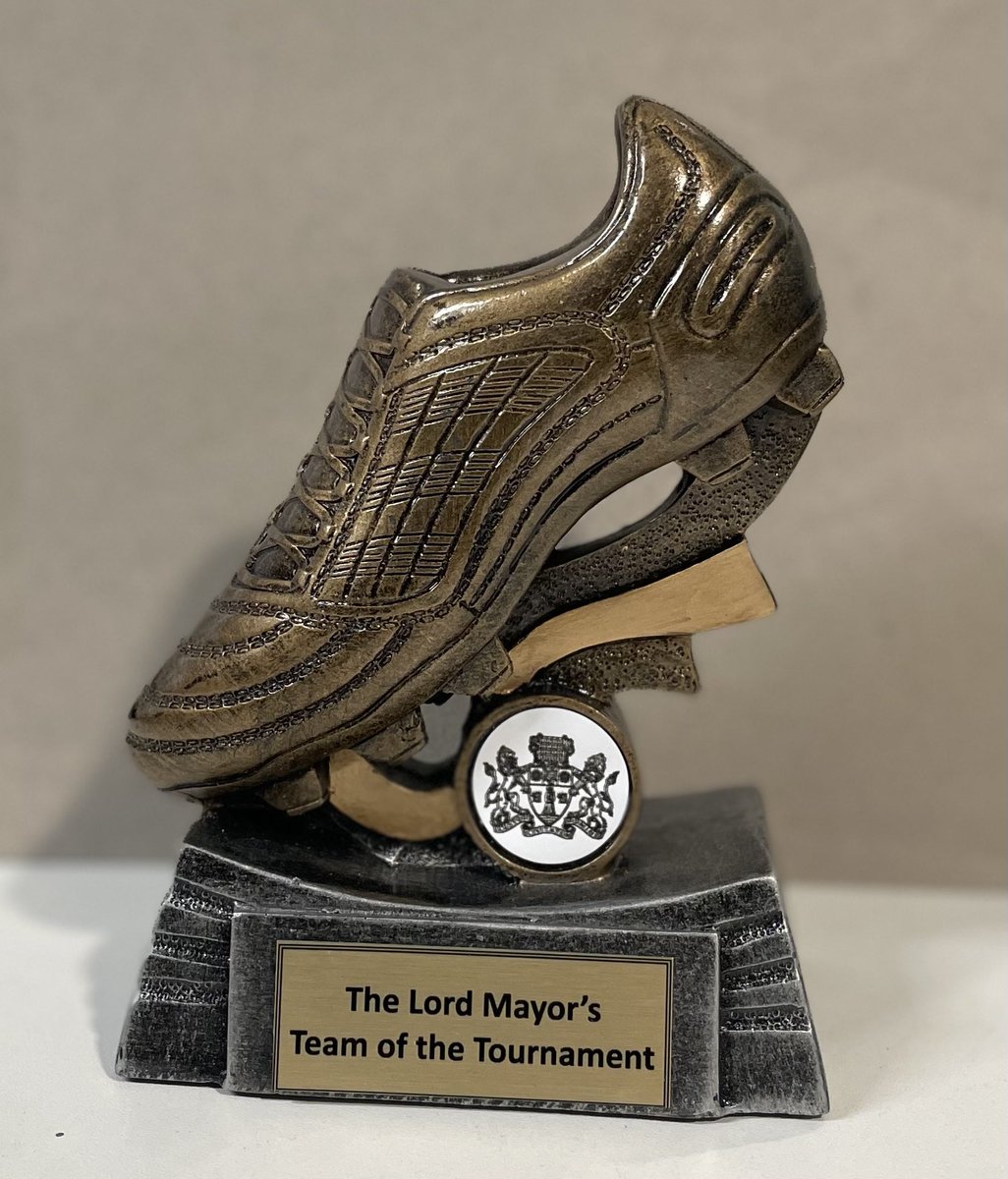 protouchsa's tweet photo. Thank you so much to @londontrophy for sourcing and supplying these amazing awards 😍at cost effective price. The awards 🏆 were received very well amongst all the teams. See you very soon for the next project @LM_Westminster | @YoungWestminstr | @CityWestminster https://t.co/jtzWBzM8mz