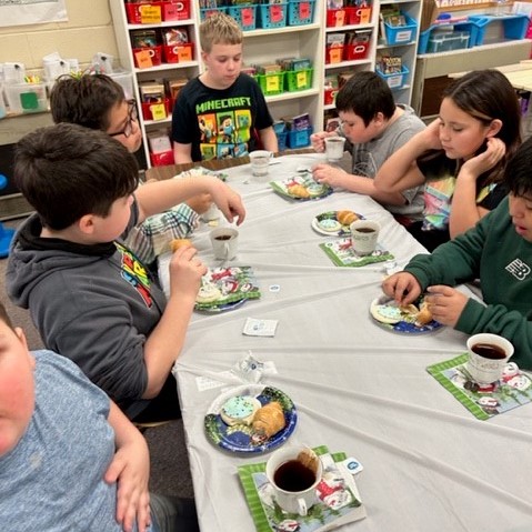 BedCoSchools's tweet photo. Fourth graders in Ms. Summer Monroe's classroom at #EastSideElementary had a fun activity as a part of their American Revolution and Boston Tea Party studies - #fancy cups included! #ExcitedAboutLearning #BedfordCountySchools https://t.co/26CAlhO5mF