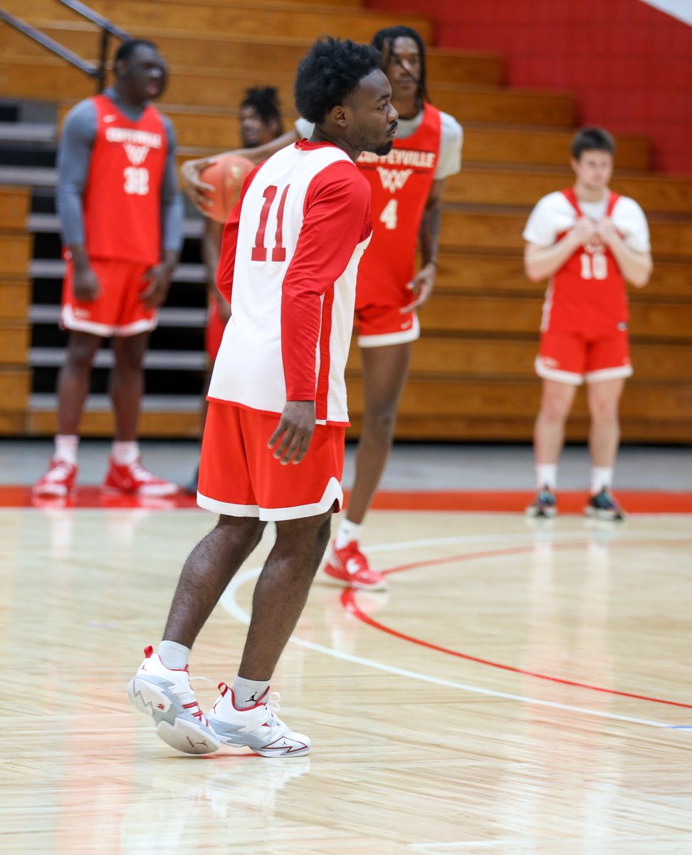 cccredravens's tweet image. Our men's and women's Basketball teams have been working hard leading up to their games this Wednesday and Saturday!!!
💪💪💪

If you haven't yet, be sure to order your tickets ahead of time here:
redravenathletics.com/general/Red_Ra…

#coffeyvillecommunitycollege #CCCBasketball