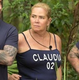 Jessicapth's tweet photo. „Hinter welcher Zahl ist die Schlange.“

Ganz Twitter so: „02“

 #ibes #Dschungelcamp https://t.co/fu577X6bmL