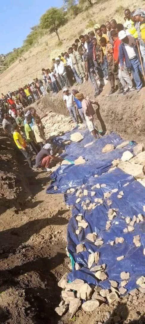 HiyabYesu's tweet photo. #Amhara #Ataye  #AmharaUnderAttack 
🚨End ongoing #AmharaGenocide

@AbiyAhmedAli regime is burning the Amhara’s city  #Ataye for 9th times. Amhara regional government has shown complicity with Oromo’s lead govt. #OromoTerrorism 

@SpeakerMcCarthy @RepDonBeyer @marcorubio @UN_HRC https://t.co/KVMLwTvNWx