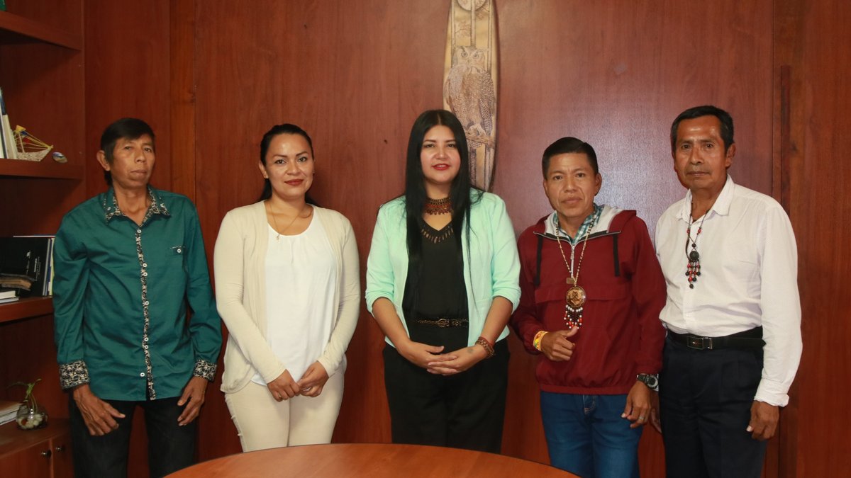 AmazoniaEc's tweet photo. #Pastaza | La secretaria técnica de la Amazonía, Silvia Santi, la directora de Seguimiento, Maritza Licuy y la directiva de las Nacionalidades y pueblos originarios, campesinos amazónicos de Napo – NAPOCA, dialogaron sobre el proceso para acceder a los recursos del Fondo Común. https://t.co/2e49zUttdK