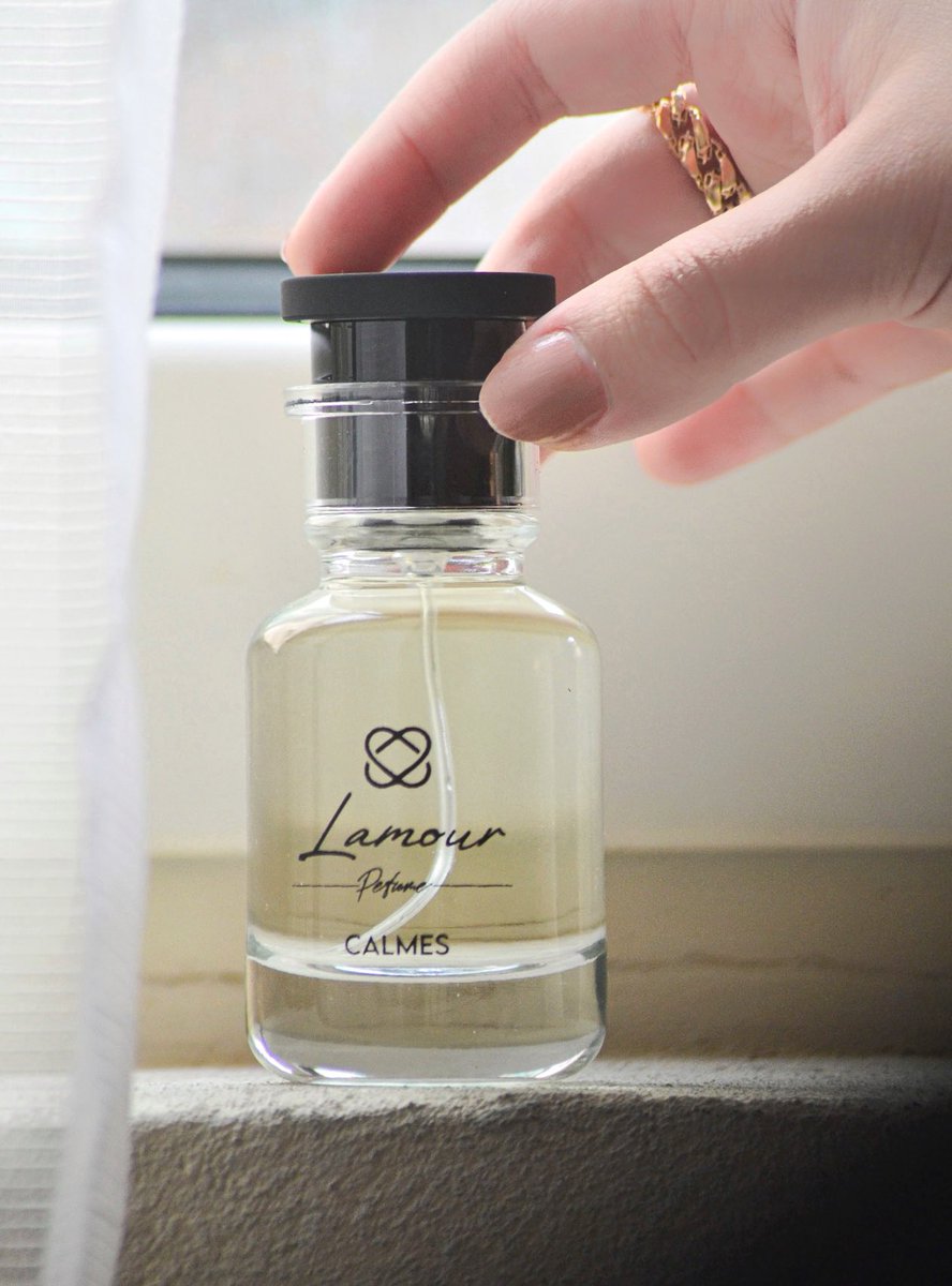 عطر CALMES هادئ وفواح بنفس الوقت .. ازهار البرتقال والعنبر وبلسم البيرو #عطر ينفع للجنسين للطلب : lamourp.com