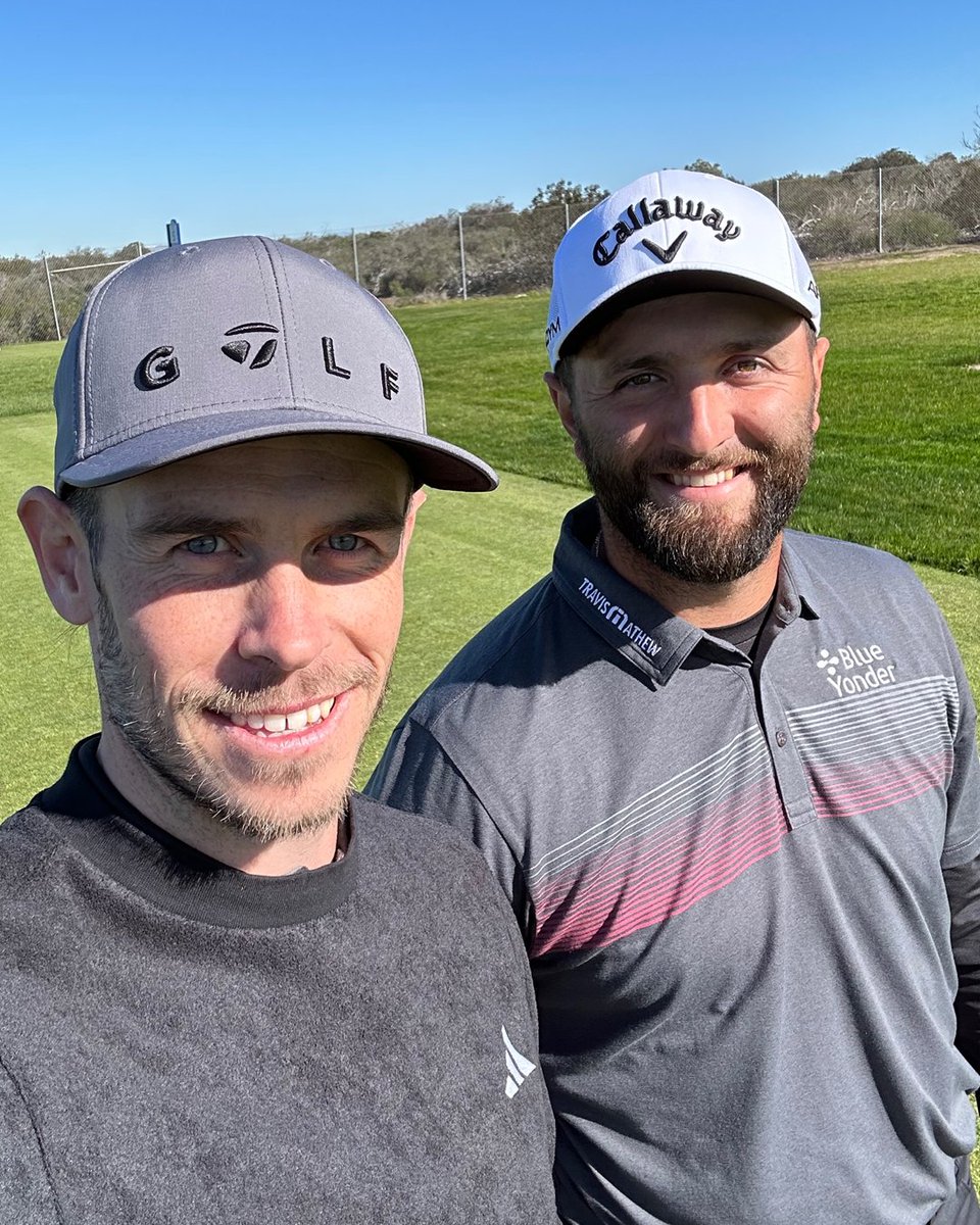 "You can't be so good at professional football and golf at the same time. It just doesn't seem fair."  

- @JonRahmPGA to <a href="/GarethBale11/">Gareth Bale</a> 🤣