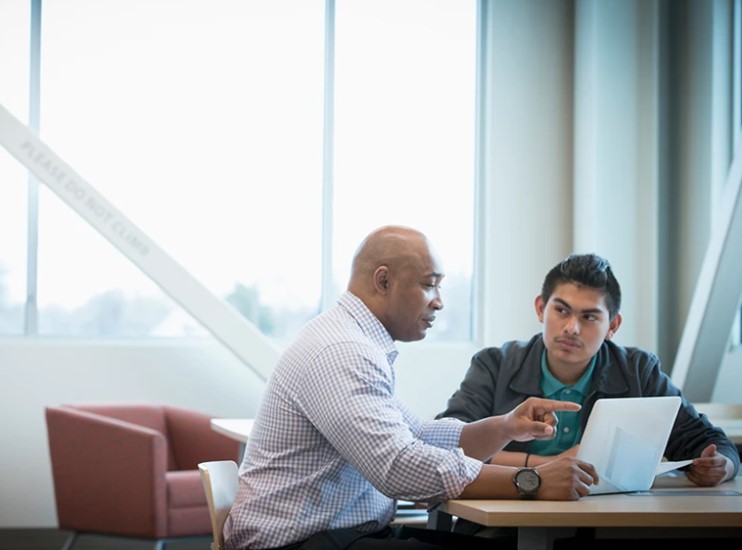 READ: This article from <a href="/Nature/">nature</a> explains the difference between mentorship and sponsorship, and how sponsorship can promote #diversity in research: ow.ly/fsjG50My0cU #ProfDev