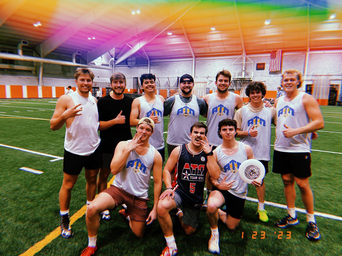 The boys went absolutely dumb coming up the 8-7 W last night with a last minute buzzer beater TD caught by <a href="/gavin_raymer/">Gavin Raymer</a> #tausontop