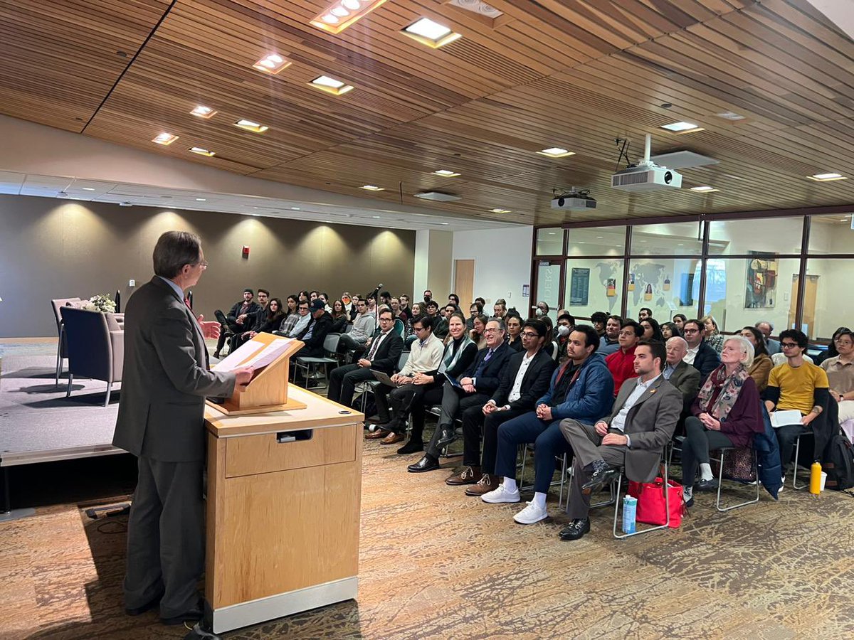 In diplomacy, finding common ground &amp; building trust are essential to achieving understanding among nations.

Amb. <a href="/emoctezumab/">Esteban Moctezuma Barragán</a> shared his views with students of <a href="/AU_SIS/">AU School of International Service</a> during the #AskADiplomat event on how these principles have defined the 200 years of the 🇺🇸-🇲🇽 relationship.