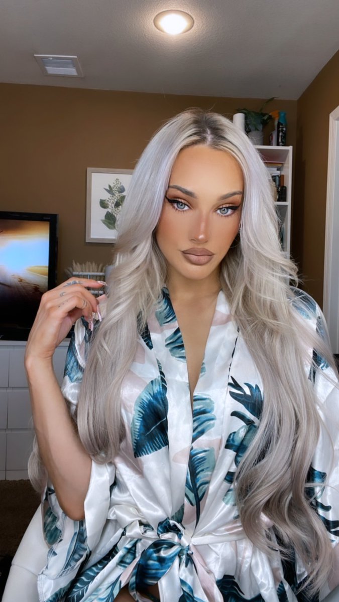 keℓℓi beℓℓi♛ on Twitter: "💗💗"